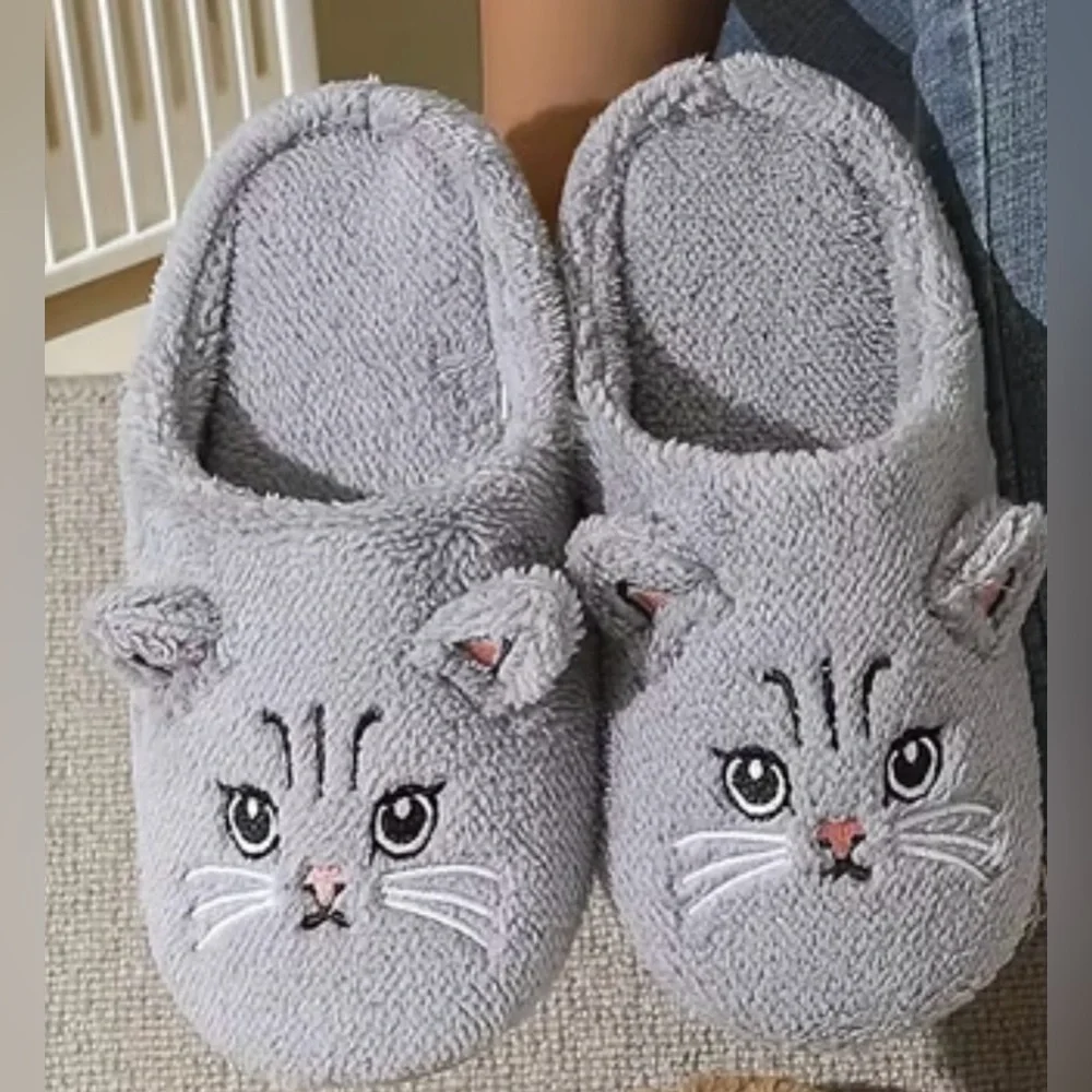 Cozy Gray Cat Slippers for Women